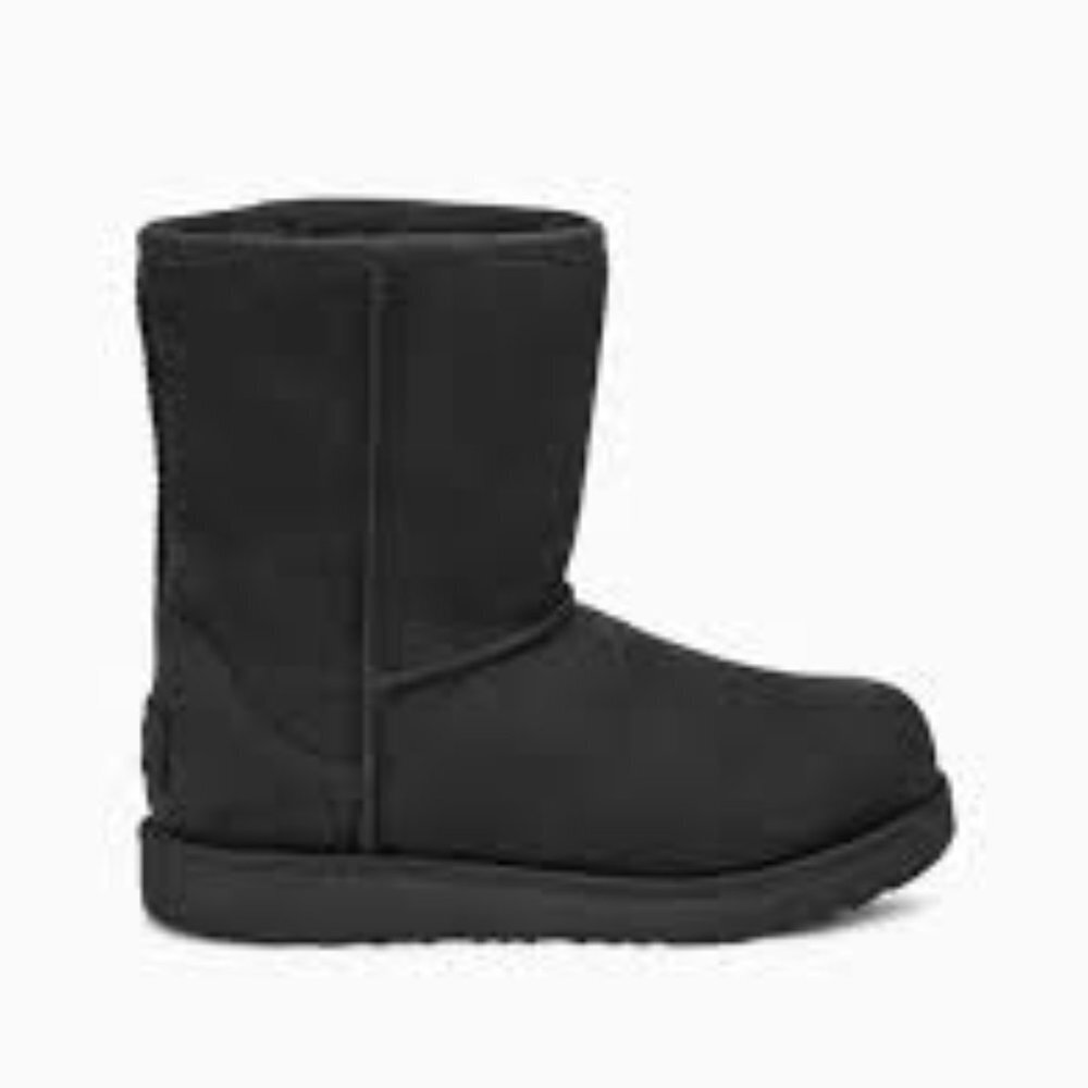 UGG Classic Short II Weather Black Leather Boot C345